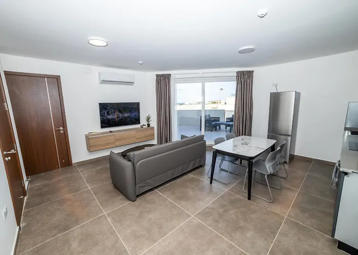 Apartament Modern 2-bedroom Penthouse With Terrace - By Hostmt